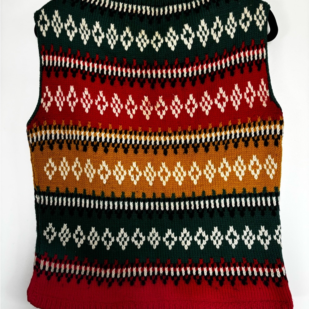 Colorful Patterned knit sweater vest